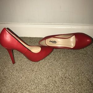 New red pumps!! Size 7